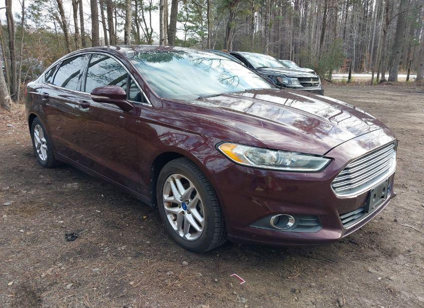 2013 Ford Fusion SE (VIN 3FA6P0HR4DR104074) main photo