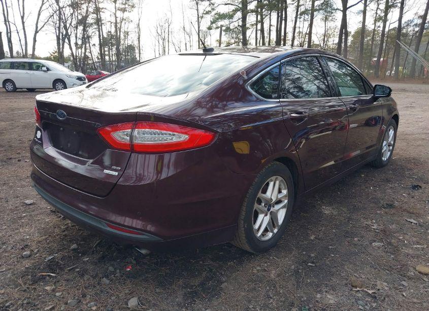 Photo 4 of 2013 Ford Fusion SE (VIN 3FA6P0HR4DR104074)