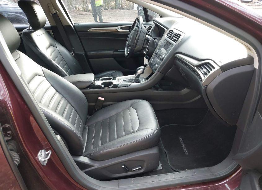 Photo 5 of 2013 Ford Fusion SE (VIN 3FA6P0HR4DR104074)