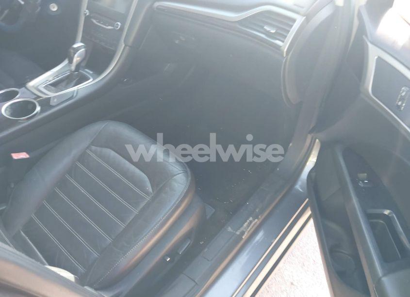 Photo 5 of 2013 Ford Fusion SE (VIN 3FA6P0HR4DR112921)