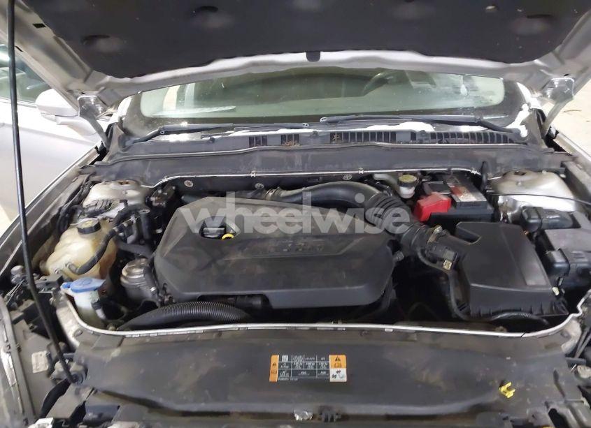 Photo 10 of 2013 Ford Fusion SE (VIN 3FA6P0HR4DR113888)