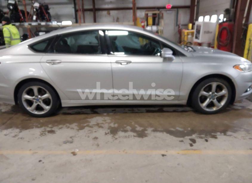 Photo 13 of 2013 Ford Fusion SE (VIN 3FA6P0HR4DR113888)