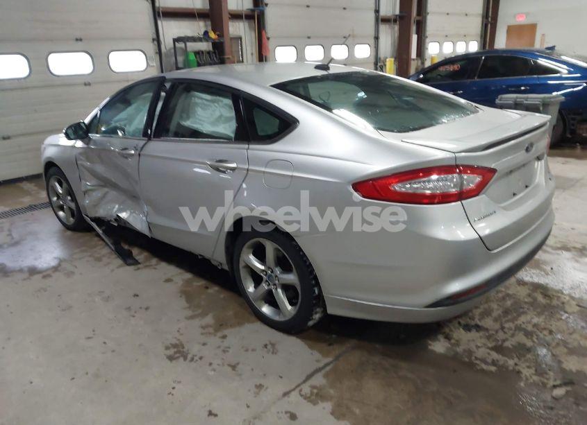Photo 3 of 2013 Ford Fusion SE (VIN 3FA6P0HR4DR113888)