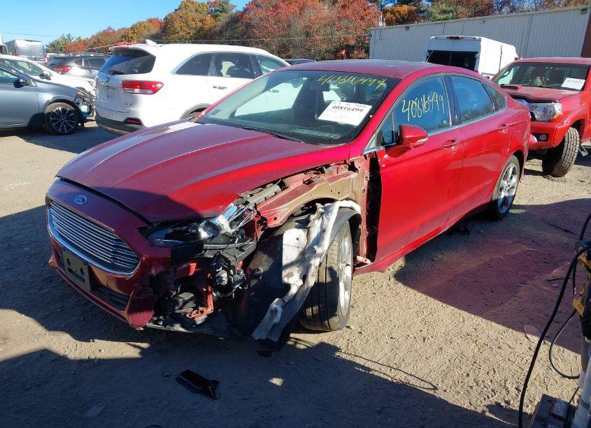 Photo 2 of 2013 Ford Fusion SE (VIN 3FA6P0HR4DR128987)