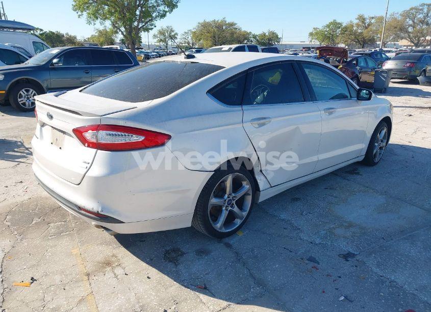 Photo 4 of 2013 Ford Fusion SE (VIN 3FA6P0HR4DR131114)