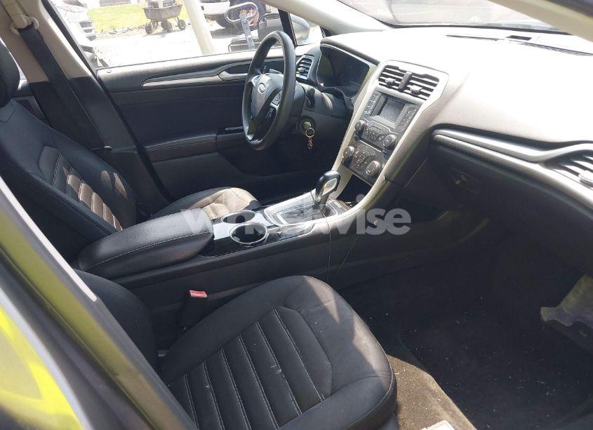 Photo 5 of 2013 Ford Fusion SE (VIN 3FA6P0HR4DR137169)