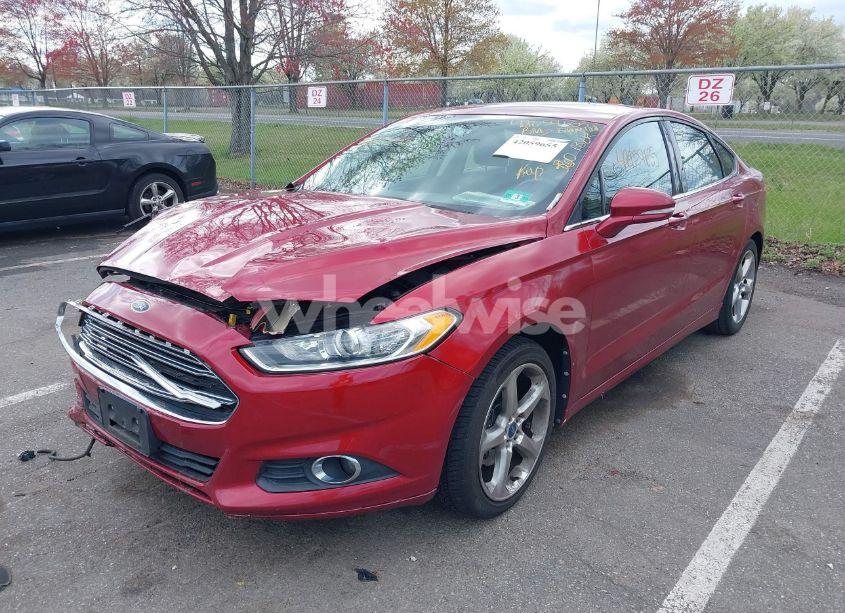 Photo 2 of 2013 Ford Fusion SE (VIN 3FA6P0HR4DR152416)