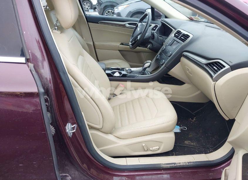 Photo 5 of 2013 Ford Fusion SE (VIN 3FA6P0HR4DR154392)