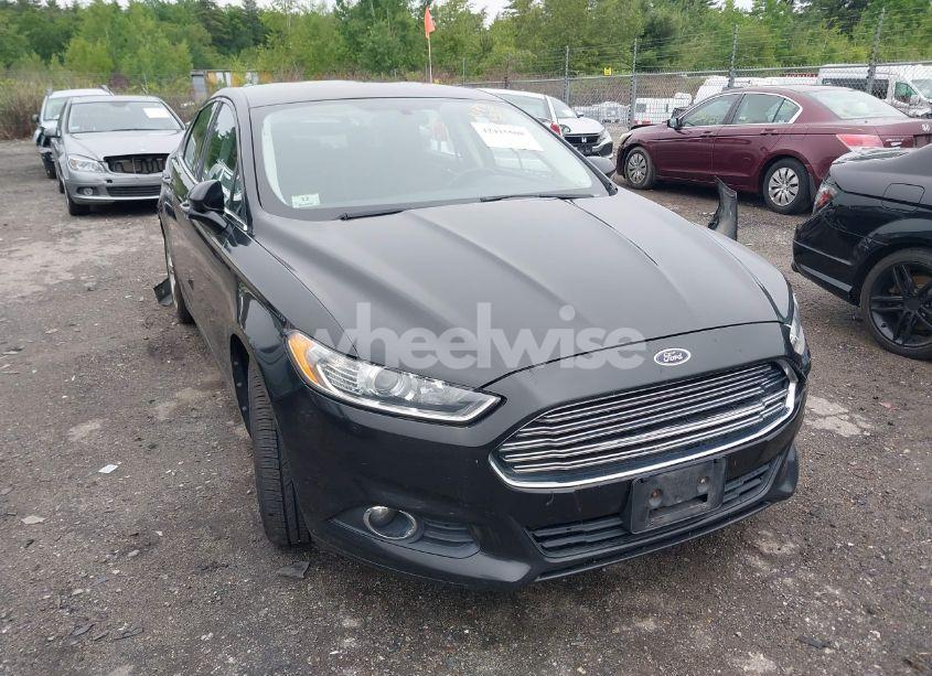 2013 Ford Fusion SE (VIN 3FA6P0HR4DR160290) main photo