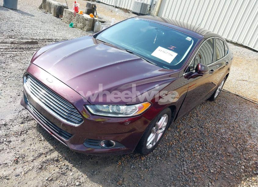 Photo 2 of 2013 Ford Fusion SE (VIN 3FA6P0HR4DR178627)