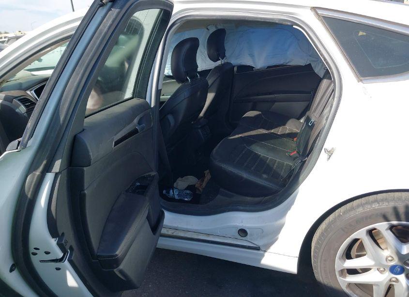 Photo 8 of 2013 Ford Fusion SE (VIN 3FA6P0HR4DR209178)