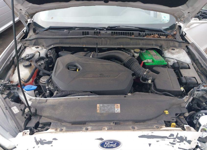 Photo 10 of 2013 Ford Fusion SE (VIN 3FA6P0HR4DR218737)