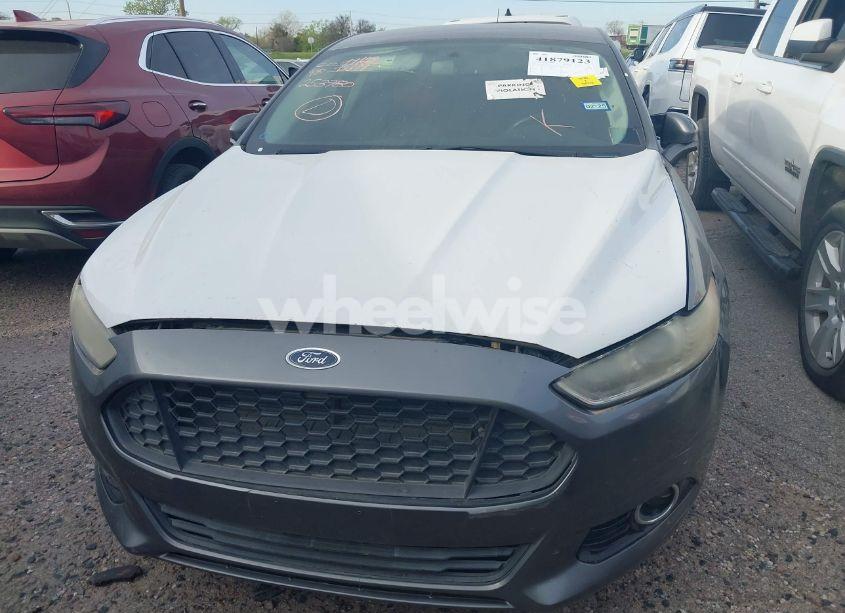 Photo 6 of 2013 Ford Fusion SE (VIN 3FA6P0HR4DR253780)