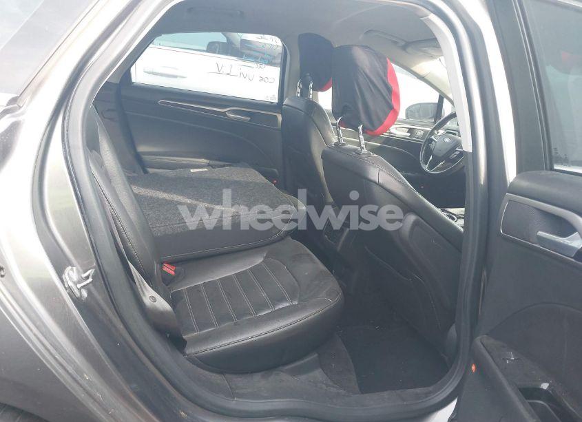 Photo 8 of 2013 Ford Fusion SE (VIN 3FA6P0HR4DR253780)