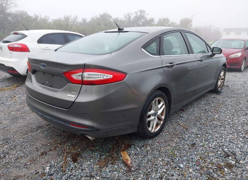 Photo 4 of 2013 Ford Fusion SE (VIN 3FA6P0HR4DR263354)