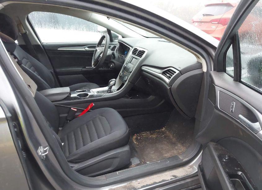 Photo 5 of 2013 Ford Fusion SE (VIN 3FA6P0HR4DR263354)