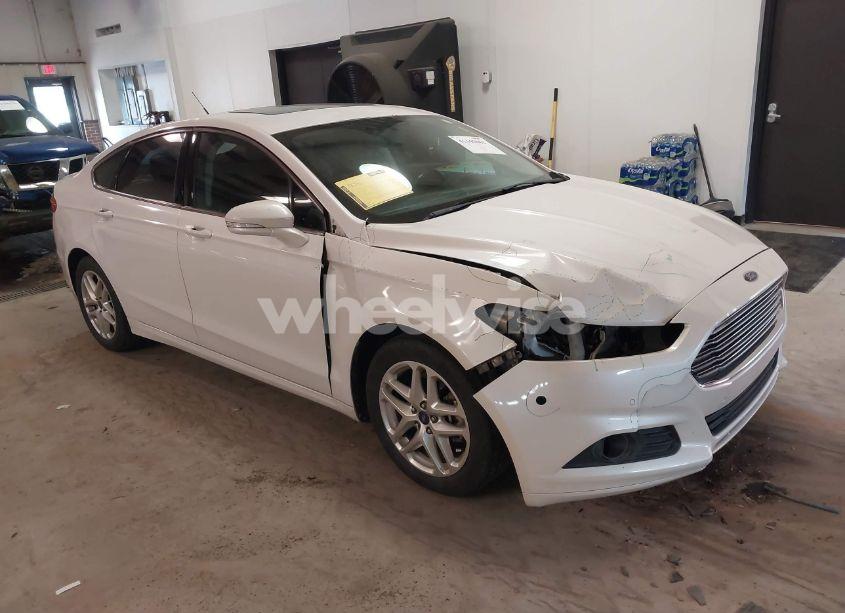2013 Ford Fusion SE (VIN 3FA6P0HR4DR317459) main photo