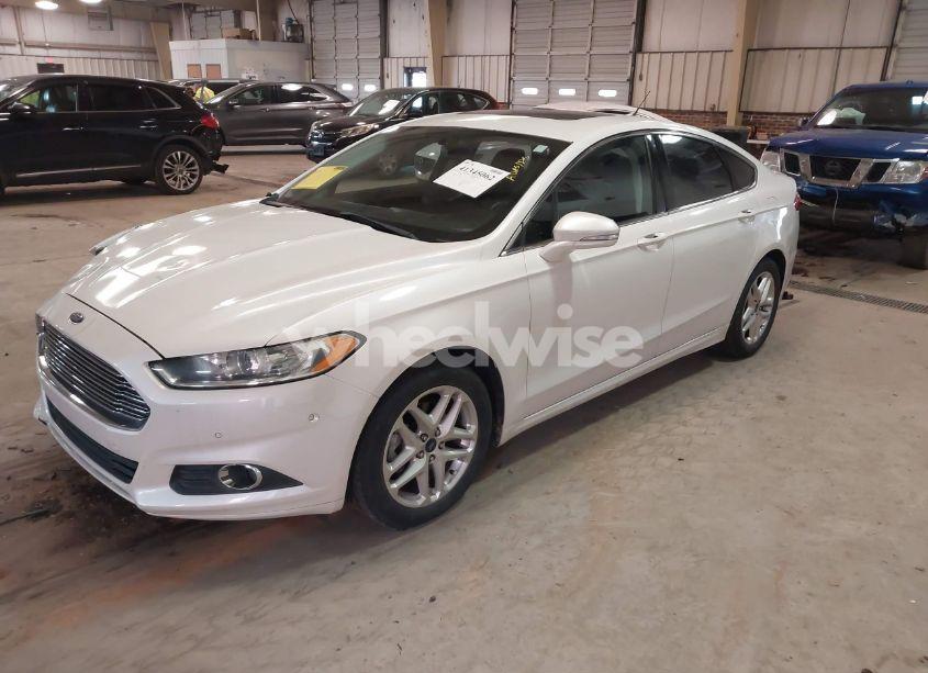 Photo 2 of 2013 Ford Fusion SE (VIN 3FA6P0HR4DR317459)