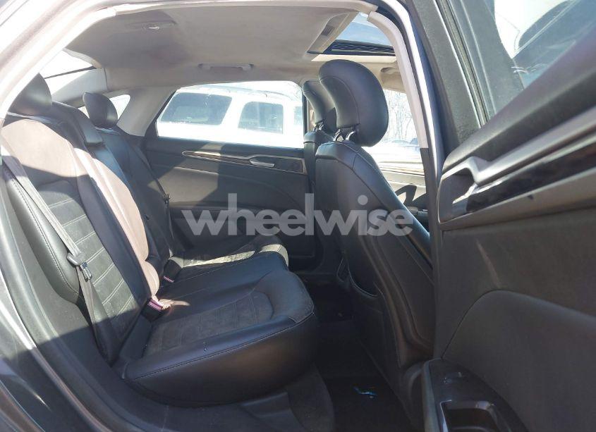 Photo 8 of 2013 Ford Fusion SE (VIN 3FA6P0HR4DR360800)