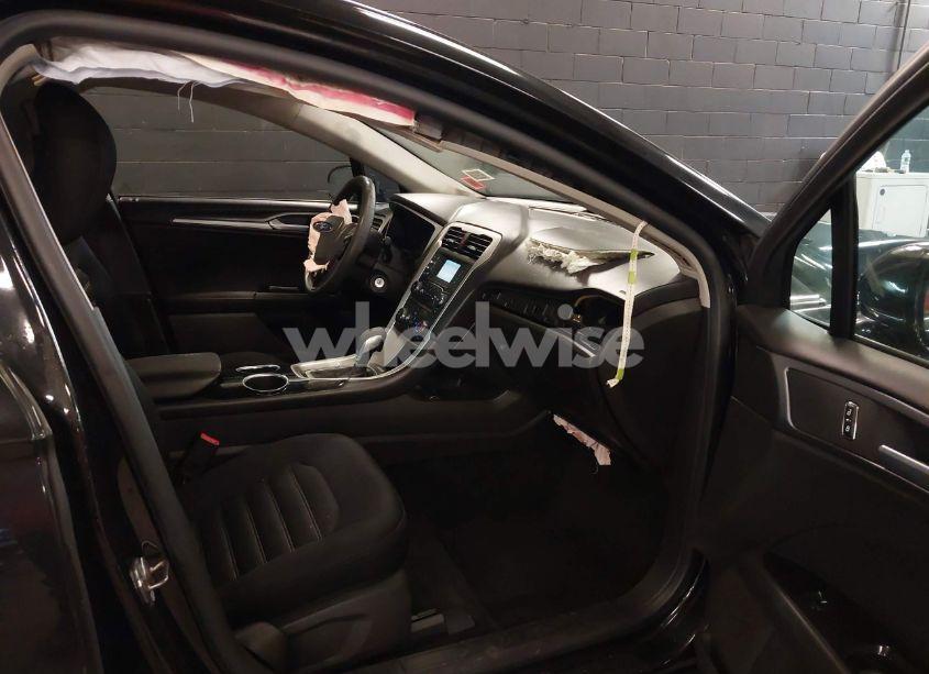 Photo 5 of 2013 Ford Fusion SE (VIN 3FA6P0HR4DR366984)