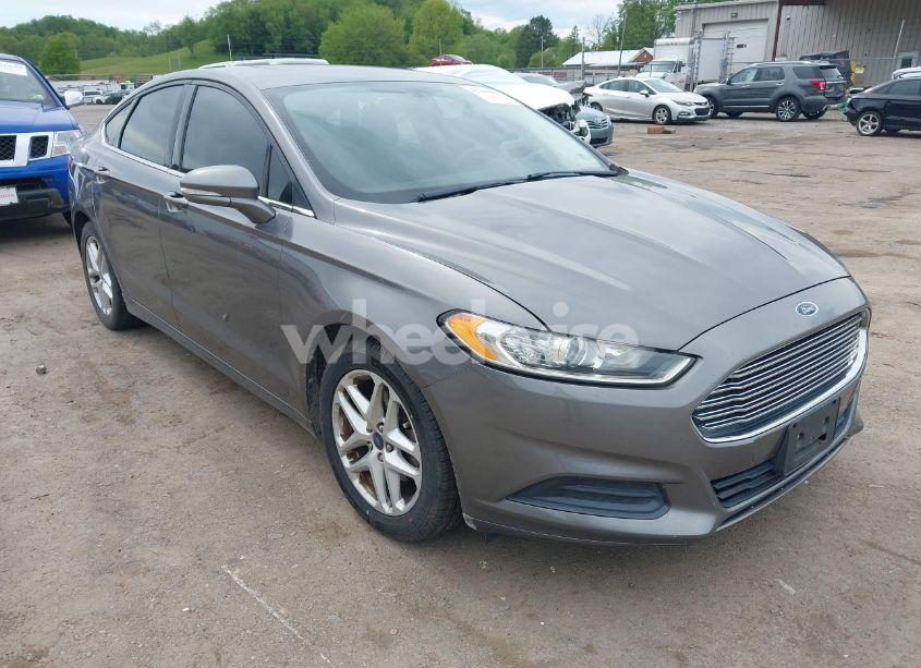 2013 Ford Fusion SE (VIN 3FA6P0HR4DR369271) main photo
