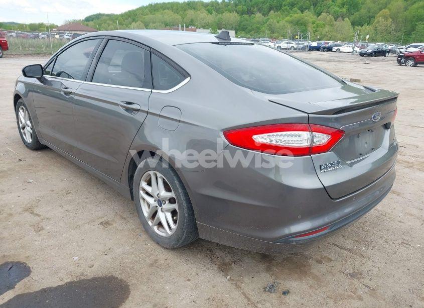 Photo 3 of 2013 Ford Fusion SE (VIN 3FA6P0HR4DR369271)