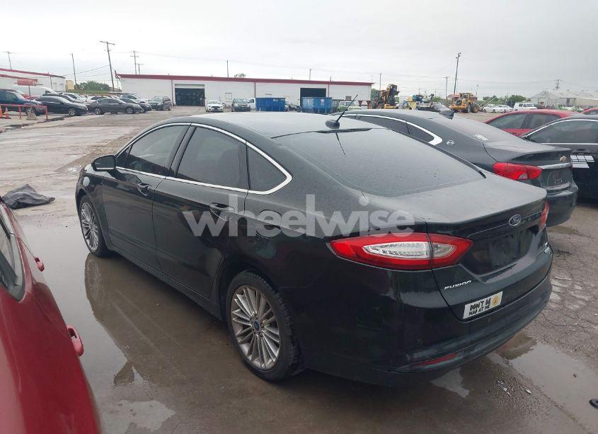 Photo 3 of 2013 Ford Fusion SE (VIN 3FA6P0HR4DR385132)