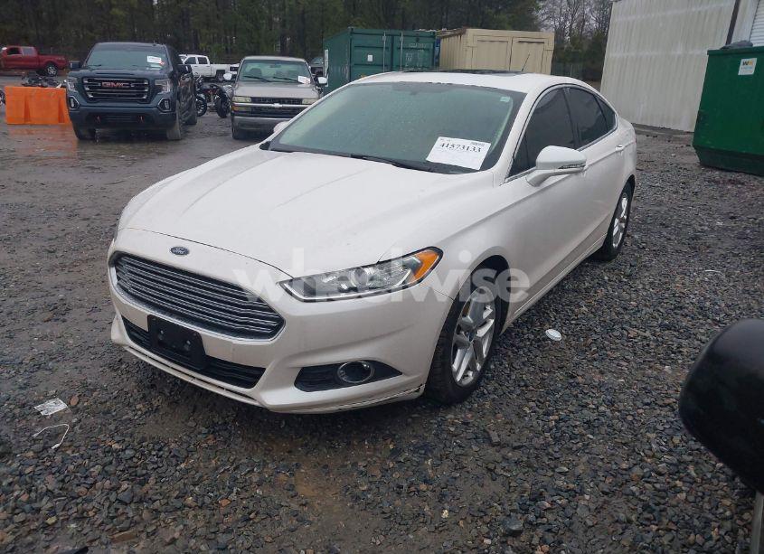 Photo 2 of 2013 Ford Fusion SE (VIN 3FA6P0HR5DR101118)