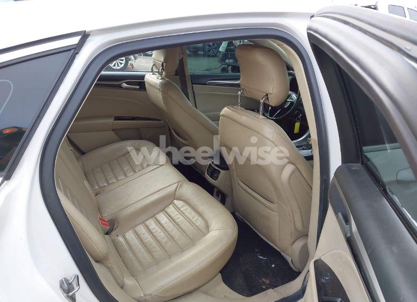 Photo 8 of 2013 Ford Fusion SE (VIN 3FA6P0HR5DR101300)