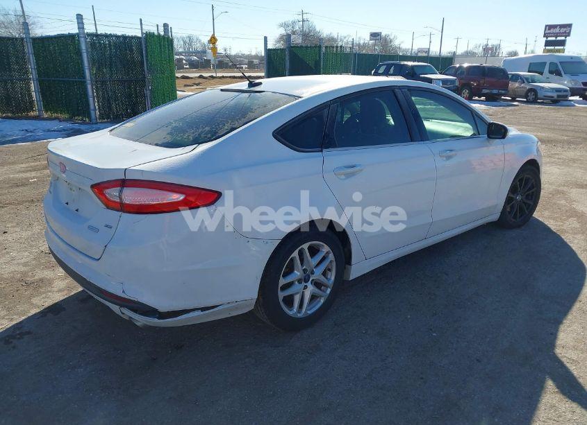 Photo 4 of 2013 Ford Fusion SE (VIN 3FA6P0HR5DR119666)