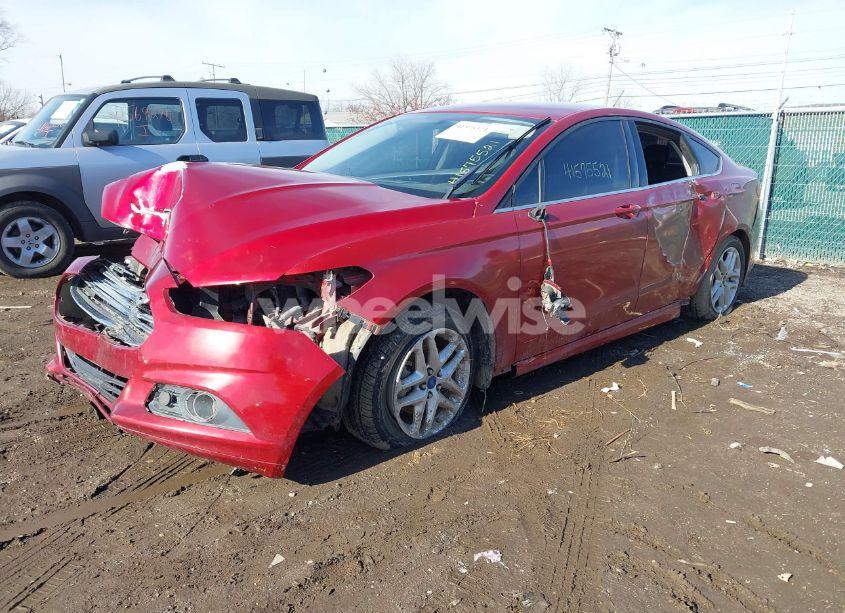 Photo 2 of 2013 Ford Fusion SE (VIN 3FA6P0HR5DR129467)