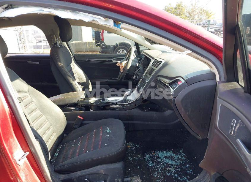 Photo 5 of 2013 Ford Fusion SE (VIN 3FA6P0HR5DR129467)