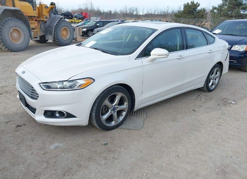 Photo 2 of 2013 Ford Fusion SE (VIN 3FA6P0HR5DR139089)