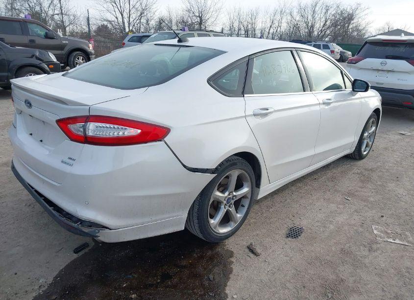 Photo 4 of 2013 Ford Fusion SE (VIN 3FA6P0HR5DR139089)