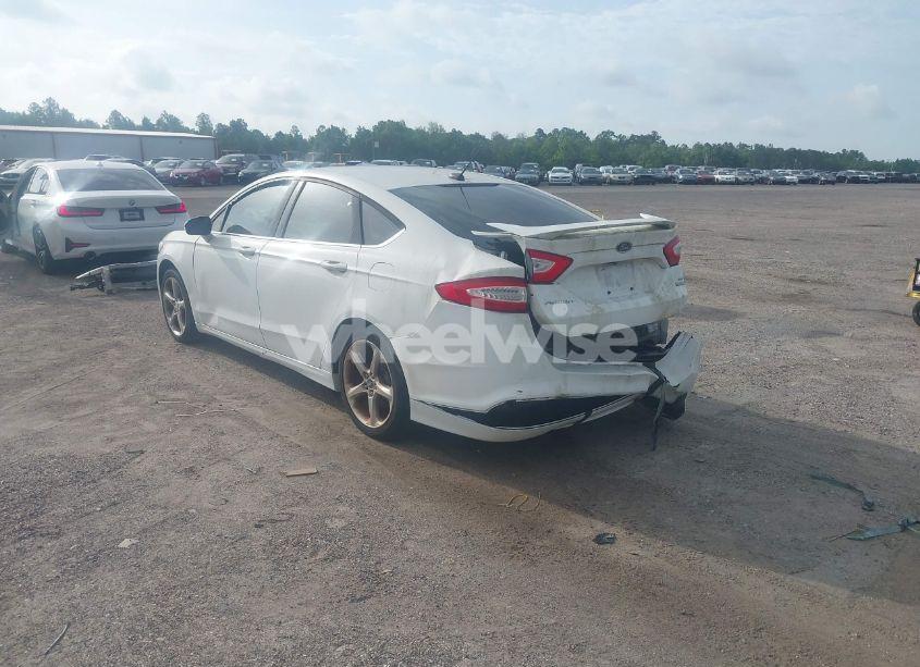 Photo 3 of 2013 Ford Fusion SE (VIN 3FA6P0HR5DR153526)