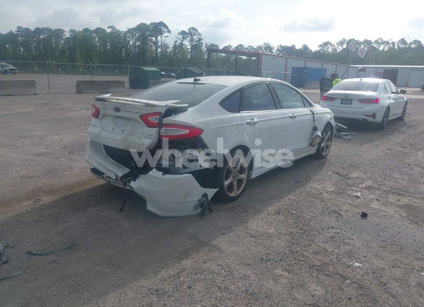 Photo 4 of 2013 Ford Fusion SE (VIN 3FA6P0HR5DR153526)