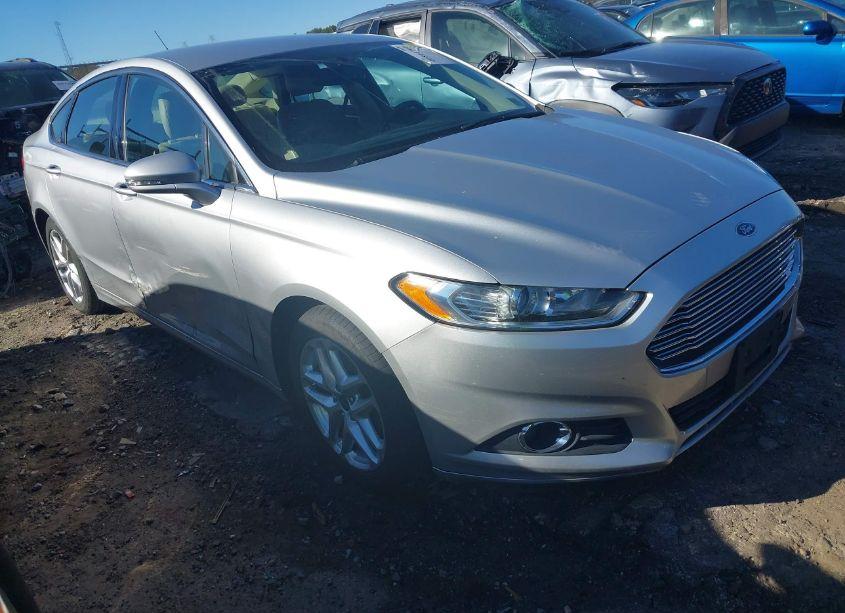 2013 Ford Fusion SE (VIN 3FA6P0HR5DR174330) main photo