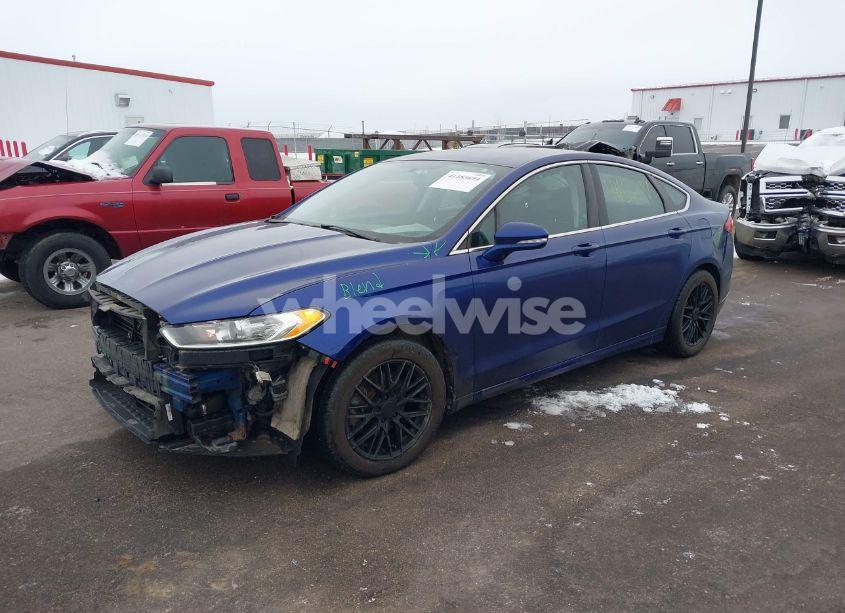 Photo 2 of 2013 Ford Fusion SE (VIN 3FA6P0HR5DR222263)