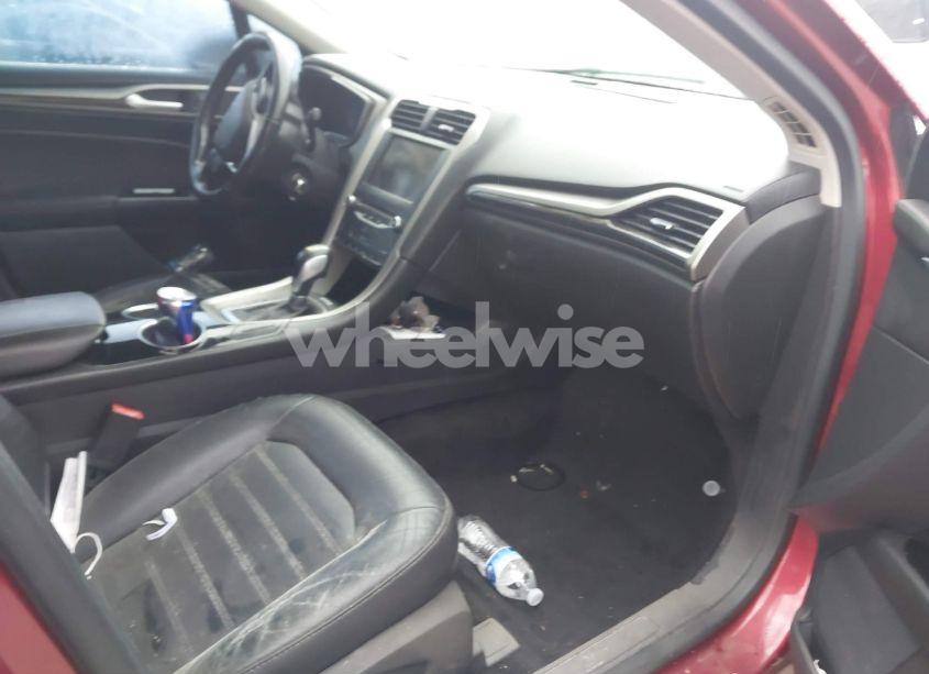 Photo 5 of 2013 Ford Fusion SE (VIN 3FA6P0HR5DR240262)