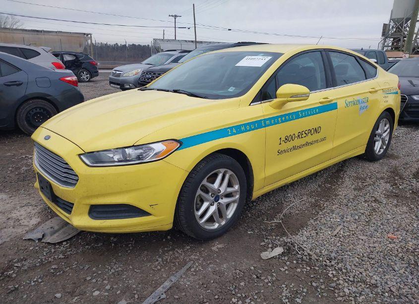 Photo 2 of 2013 Ford Fusion SE (VIN 3FA6P0HR5DR269714)
