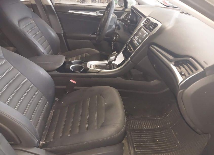 Photo 5 of 2013 Ford Fusion SE (VIN 3FA6P0HR5DR288280)