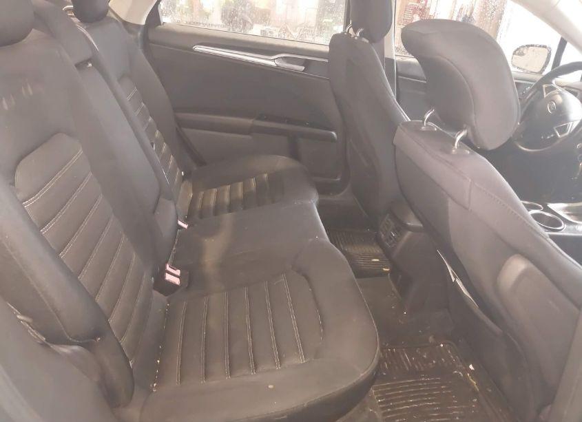 Photo 8 of 2013 Ford Fusion SE (VIN 3FA6P0HR5DR288280)