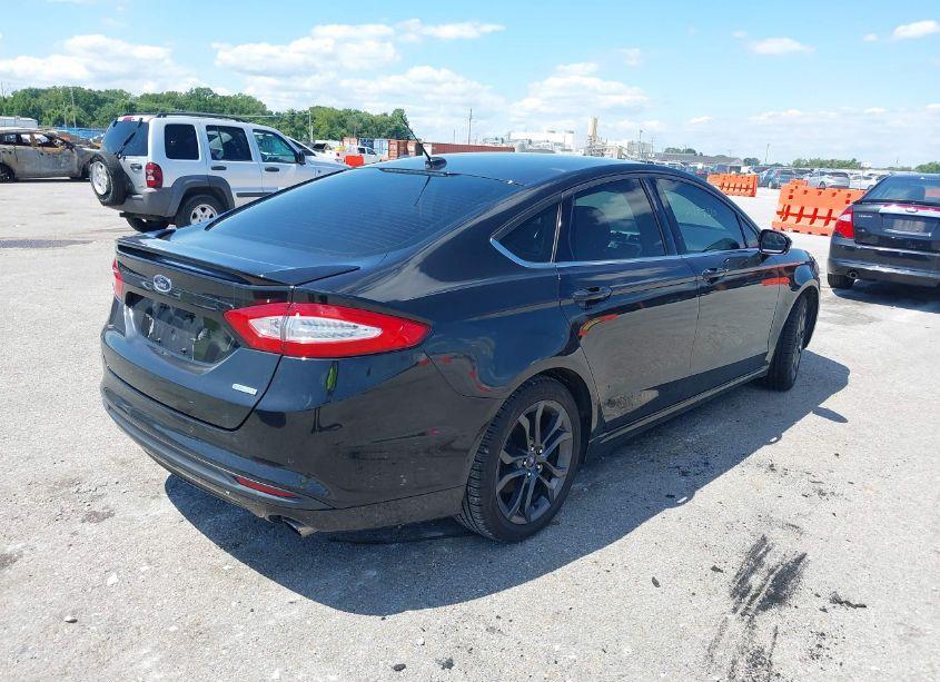 Photo 4 of 2013 Ford Fusion SE (VIN 3FA6P0HR5DR305790)