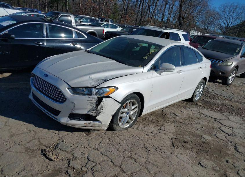 Photo 2 of 2013 Ford Fusion SE (VIN 3FA6P0HR5DR317616)