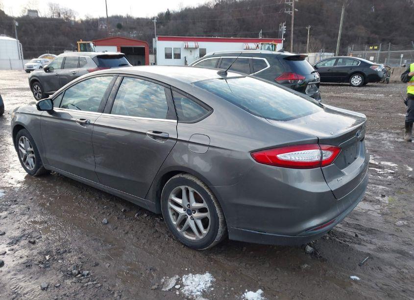 Photo 3 of 2013 Ford Fusion SE (VIN 3FA6P0HR6DR135861)