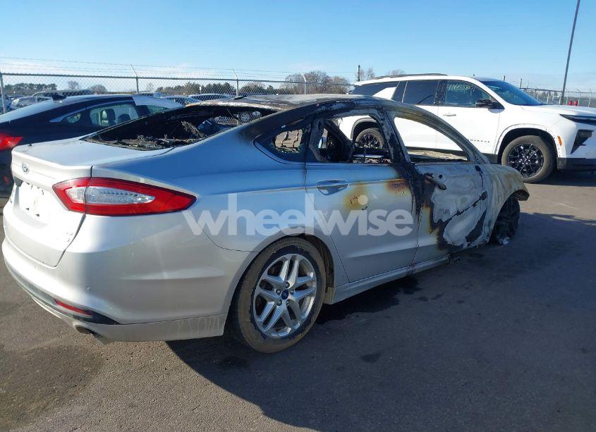 Photo 4 of 2013 Ford Fusion SE (VIN 3FA6P0HR6DR158766)