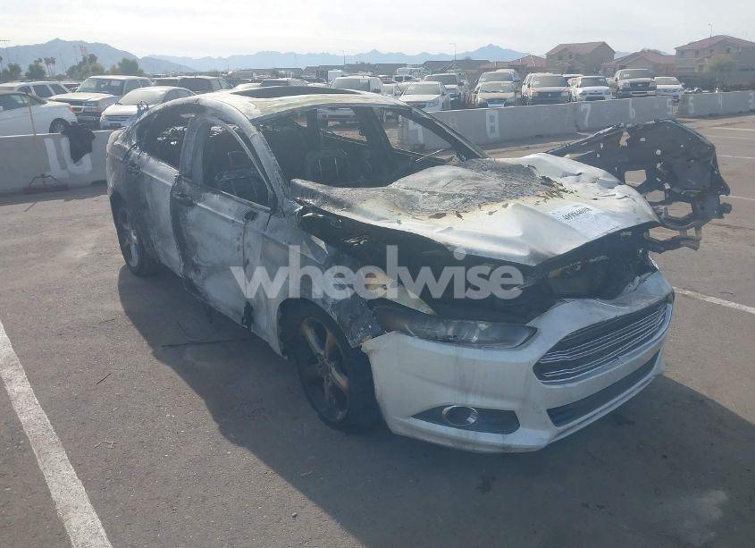 2013 Ford Fusion SE (VIN 3FA6P0HR6DR170108) main photo