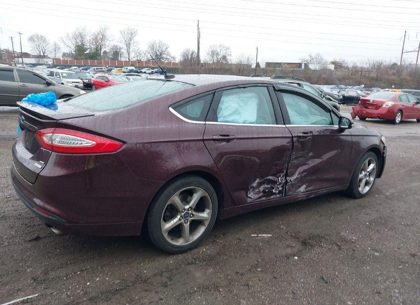 Photo 4 of 2013 Ford Fusion SE (VIN 3FA6P0HR6DR206072)