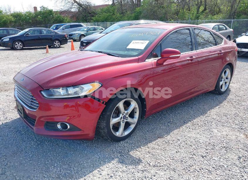 Photo 2 of 2013 Ford Fusion SE (VIN 3FA6P0HR6DR207528)