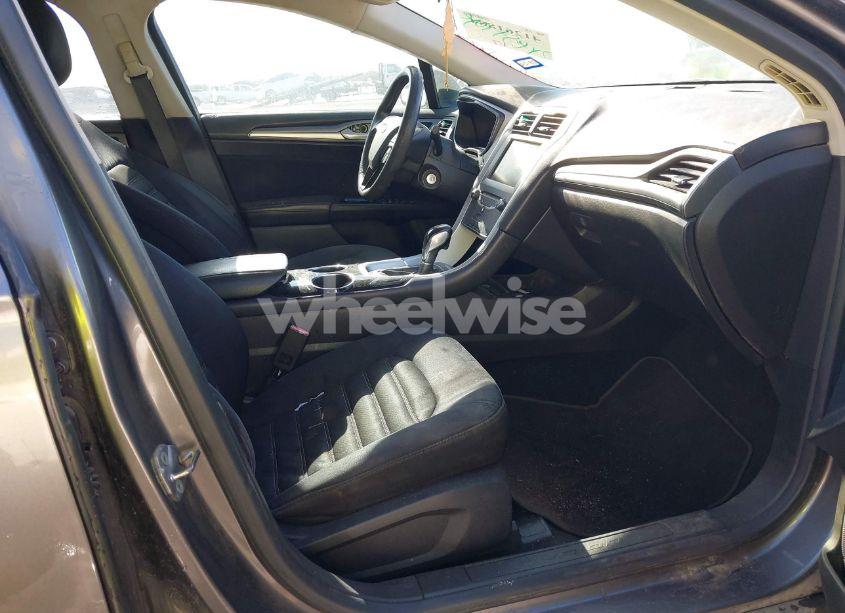 Photo 5 of 2013 Ford Fusion SE (VIN 3FA6P0HR6DR226919)